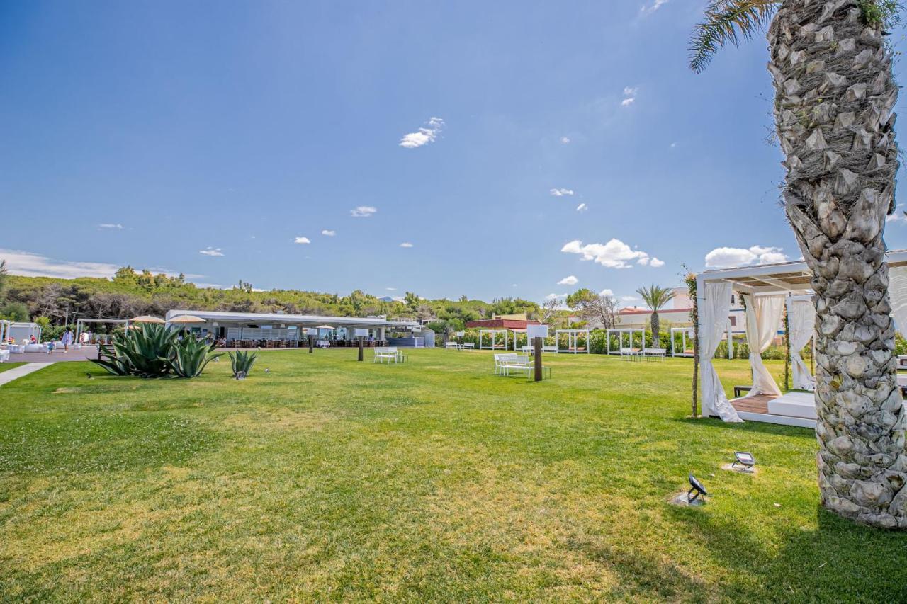 Beach Club 93 Hotel Paestum Exterior photo